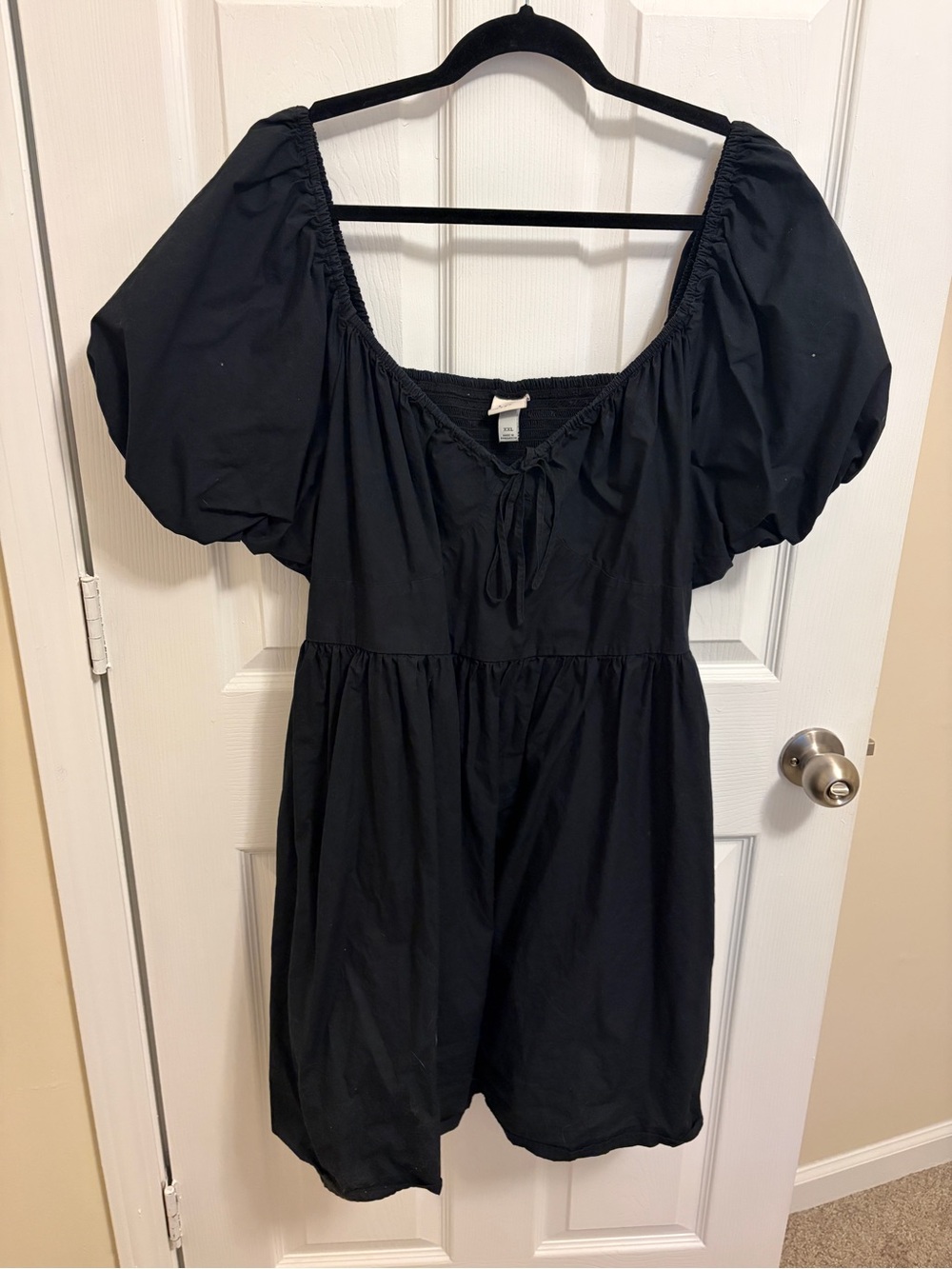 Black Puff-Sleeve Peasant dress - Women